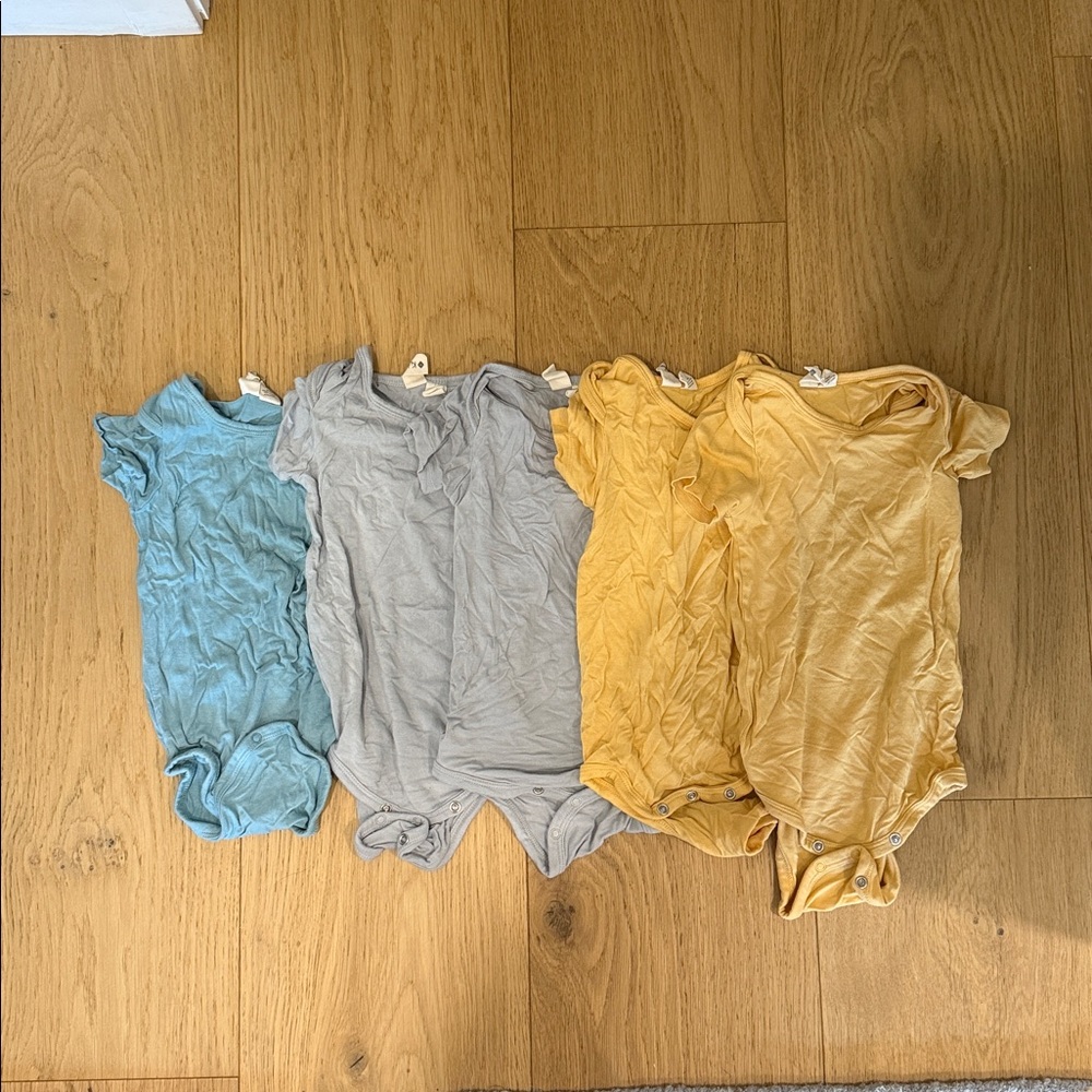 Kyte Baby Bodysuit Bundle size 12-18